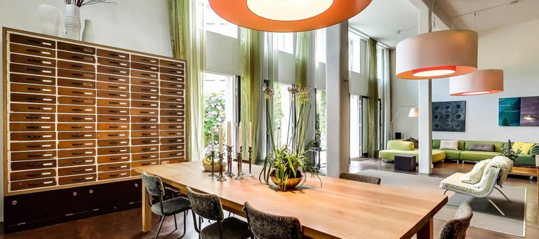 3-D home of the day