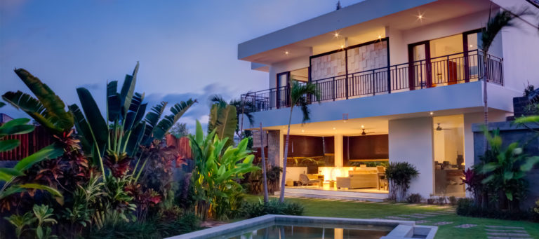 LA real estate broker launches luxury home bidding platform, plumBid