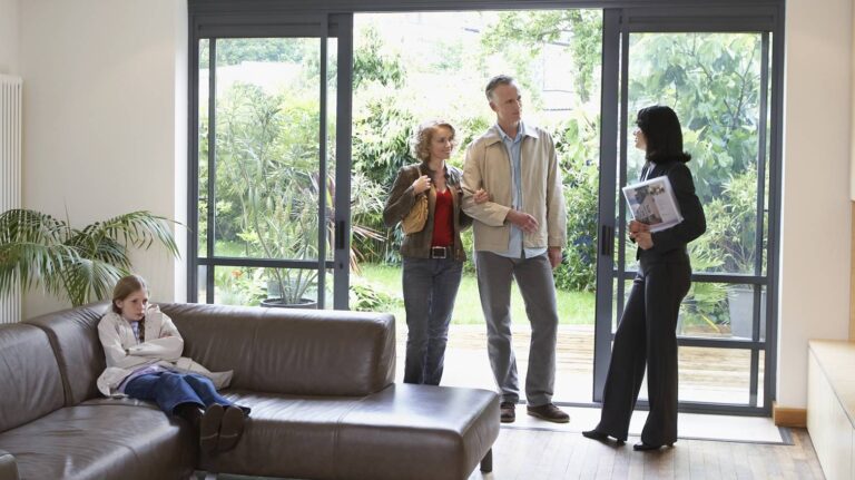 Baby boomer renters in Miami seeking a great deal