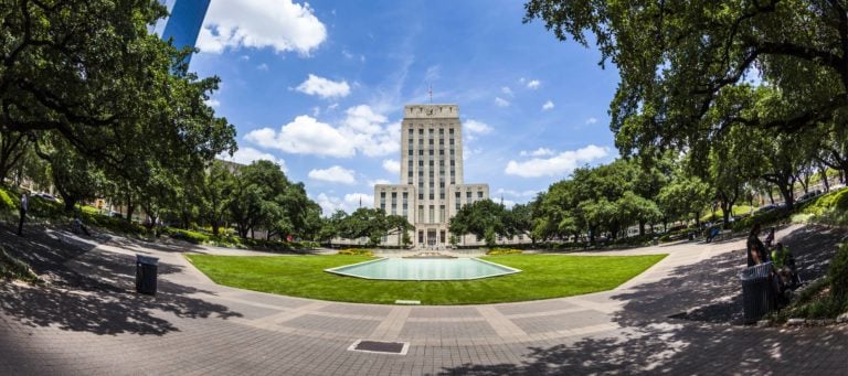 Consistency describes Houston's home sales market