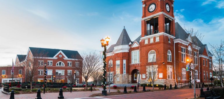 WikiRealty, an 'online town square,' features agents' local expertise