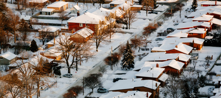 Are 'neighborhood experts' best equipped to sell a home?