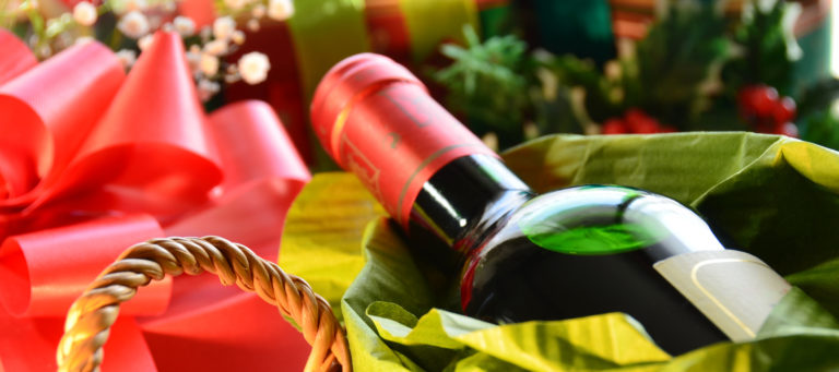 8 personalized and creative closing gifts