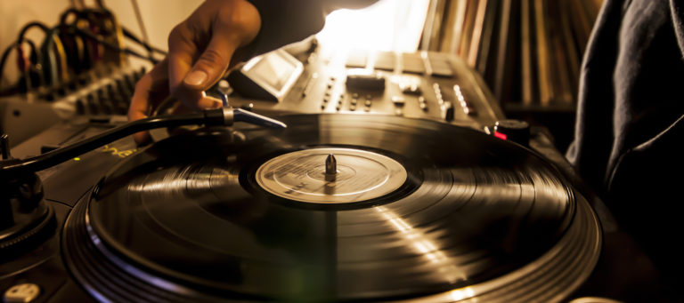 Notorious R.O.B.'s 7 predictions for 2016: '90s dance music edition