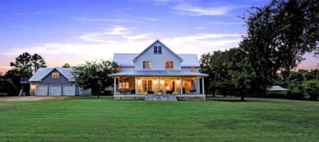 SMARTePLANS listing: rustic farmhouse on more than three acres