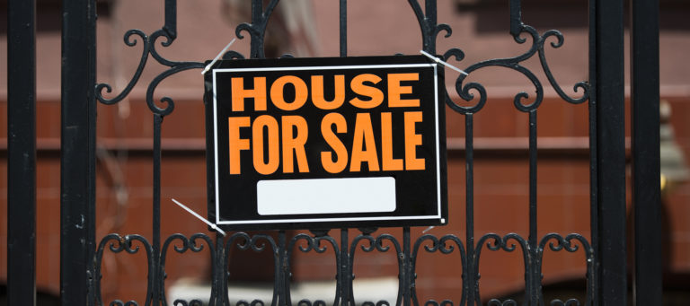 NYC home values climb at close of 2015, FNC reports