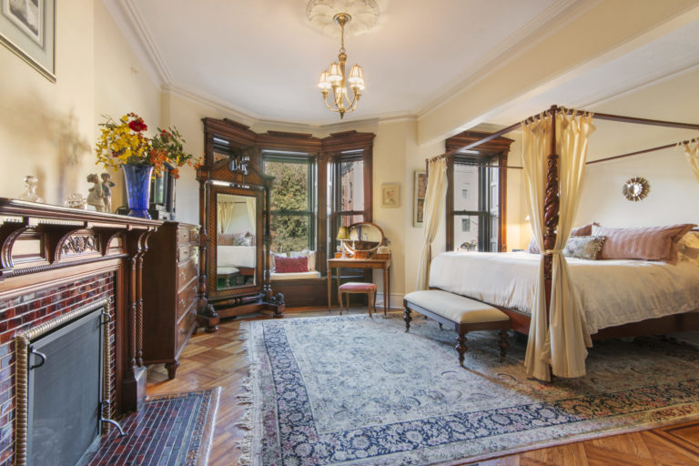 Luxury listing: restored brownstone in Park Slope