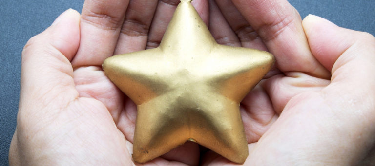 Just give me 5 stars: The real deal with agent reviews