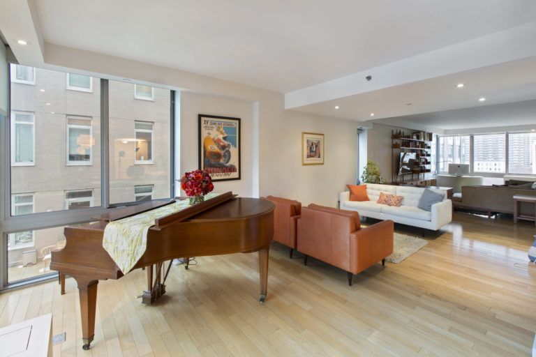 Luxury listing: roomy condo in Upper West Side