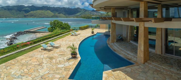 Competition heats up for HGTV's real estate eye candy contest