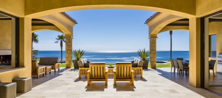 Video listing of the day: Nestled in Malibu's bluff tops