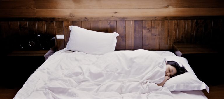 Airbnb teams with Pillow in new home-sharing initiative
