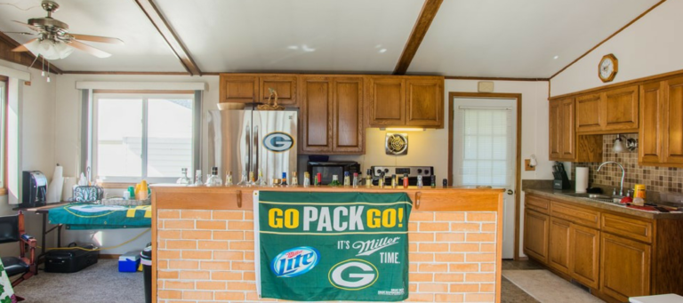 Packer fan party house first to require digital currency blockchain