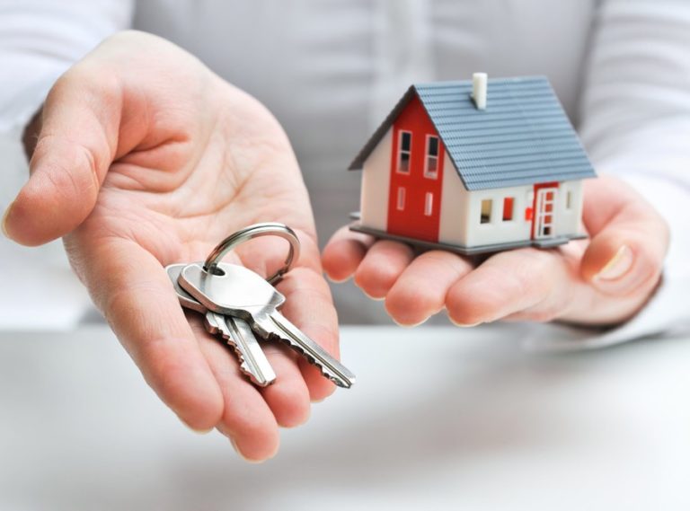 Airbnb to start designing houses