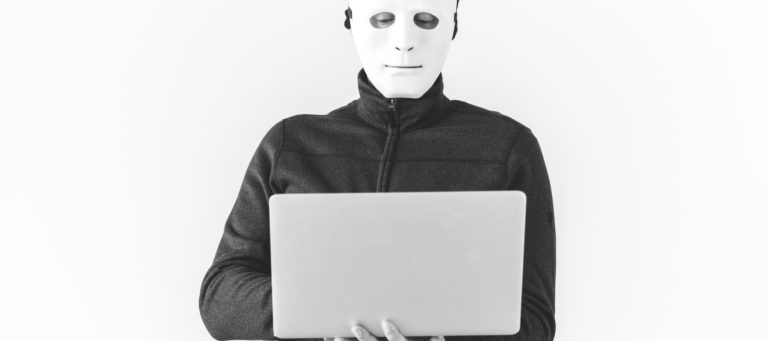 Scammers using lead generation sites to target female agents