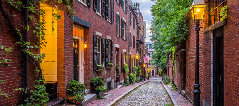 How to launch your career in high-end real estate