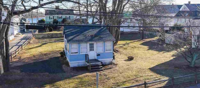 It's a 320-square-foot shack. And it's on the market for $2M