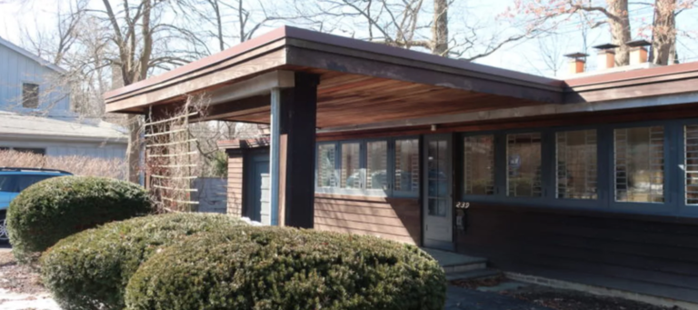 Owners of Frank Lloyd Wright home are trying to tear it down