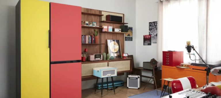 Samsung's bright idea: Colorful fridges