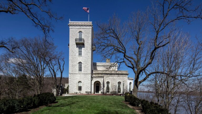 A castle on the banks of the Mississippi comes to market