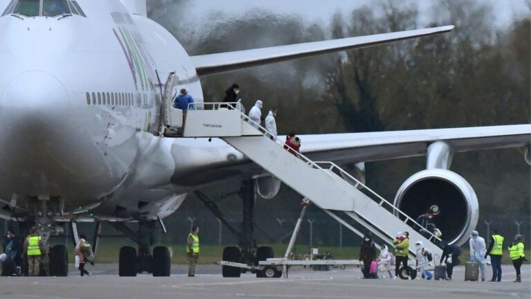Could coronavirus outbreak delay Airbnb's initial public offering?