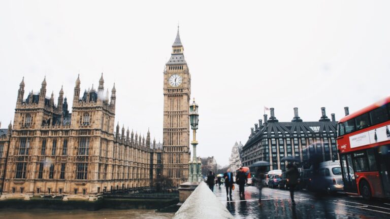 NAR's venture capital arm launches UK program