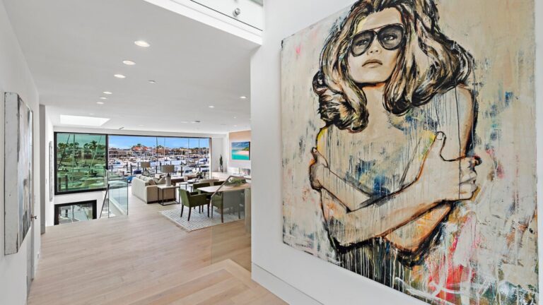 3 ways to get buzz for your luxury listing as the market changes