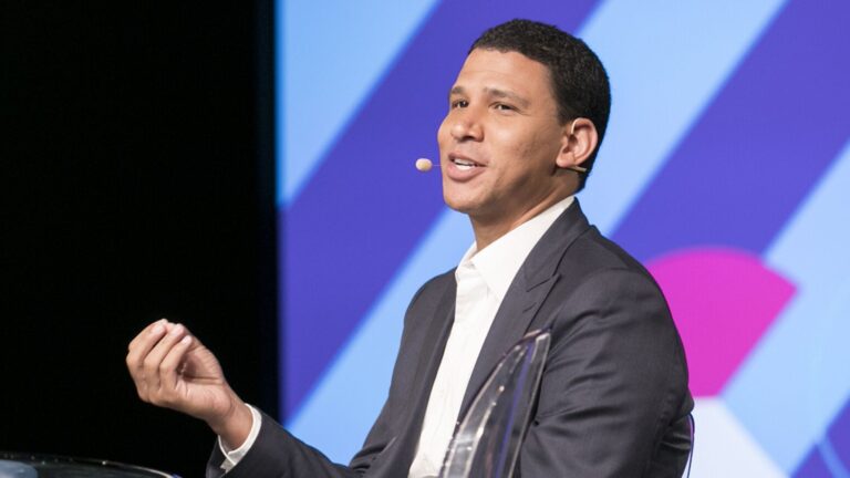 Compass CEO Robert Reffkin to agents: 2021 will be 'best year ever'