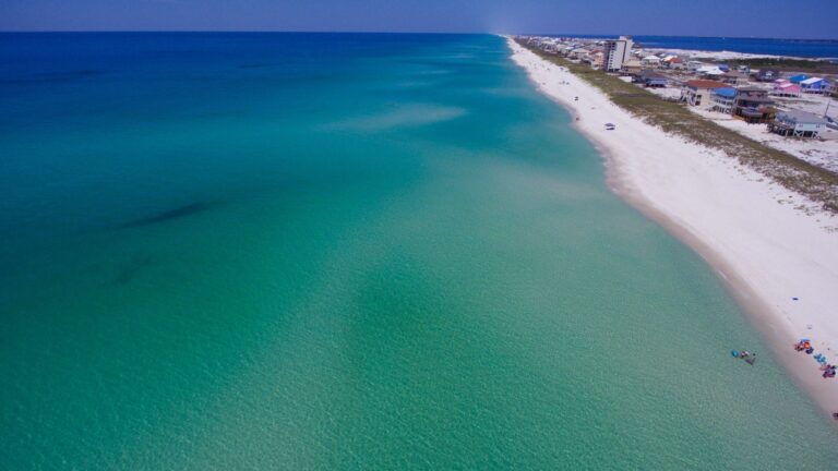 Florida to relaunch vacation rentals — but not for New Yorkers