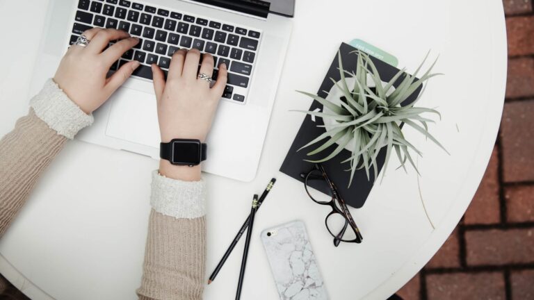 Douglas Elliman launches new online learning system for agents