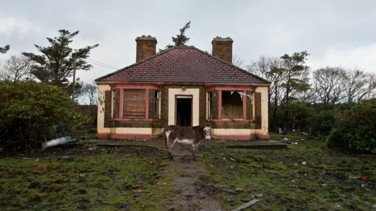 US property foreclosure filings hit all-time low