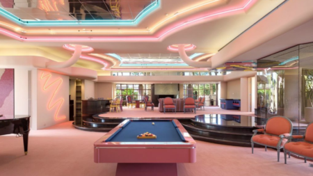 Back to the future: Check out this totally tubular 1980s mansion