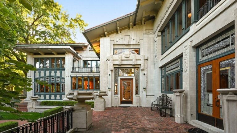 A Louis Curtiss-designed gem lists for $5.49M