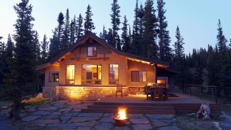 2021 market will still be hot, but challenges lie ahead: HomeLight