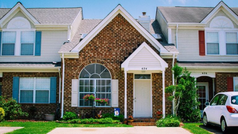 Sale-to-list price ratio hits all-time high: Redfin
