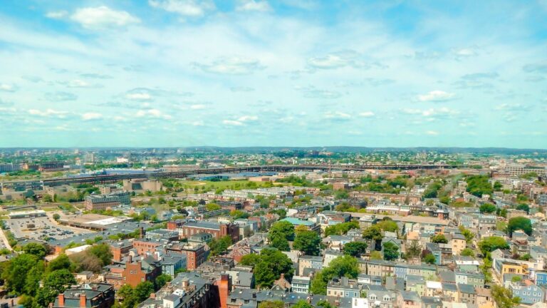 Rents rise in suburban and rural areas, remain flat in urban centers