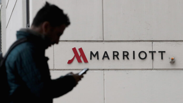 Vacasa teams up with Marriott International
