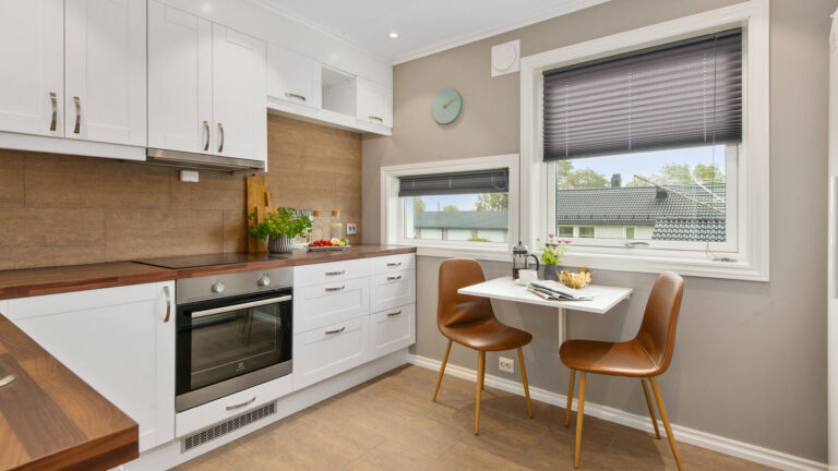 MHAuthority.com offers buyers direct access to manufactured living options
