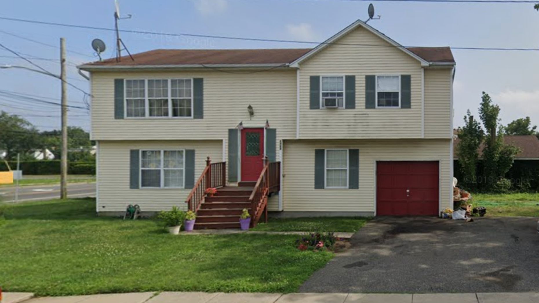 Long Island Man Continues 20Year Stint In House On 1 Mortgage Payment