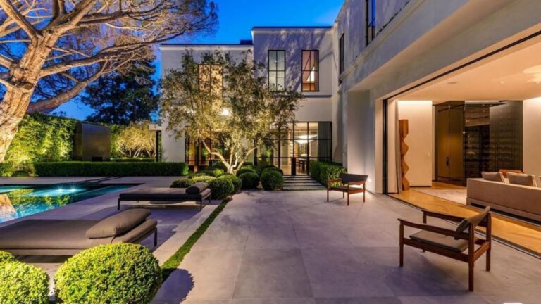 WATCH: The slick marketing video behind 'catastrophic failure' spec home sale