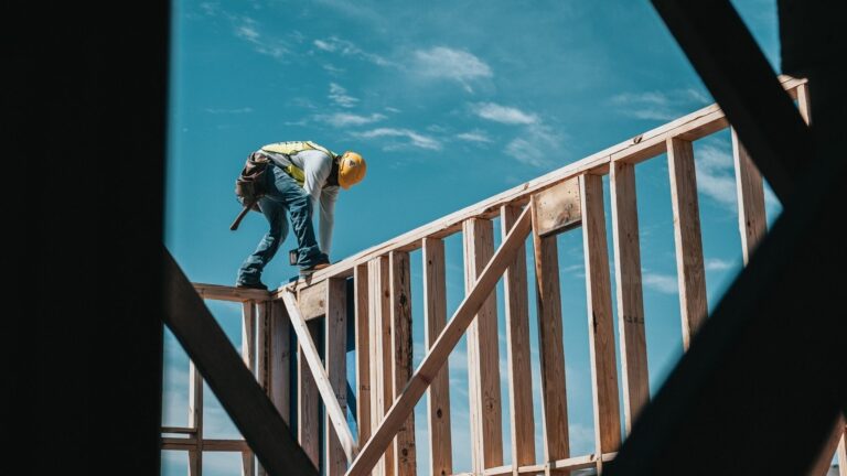 New single-family housing starts ramp up 6% in June: Census Bureau