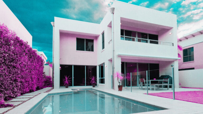 What’s happening in today’s luxury real estate market?