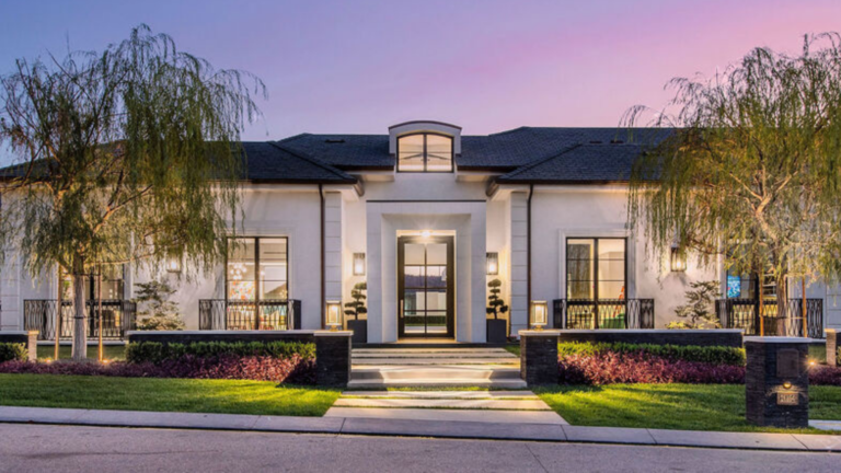 Spec home sells for record-breaking $30M in celebrity-packed Calabasas