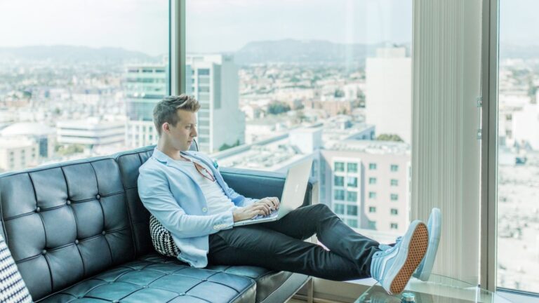 The next class of luxury homesellers is younger than you might think