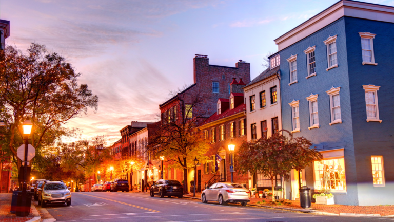 3 tips to become a local real estate market expert