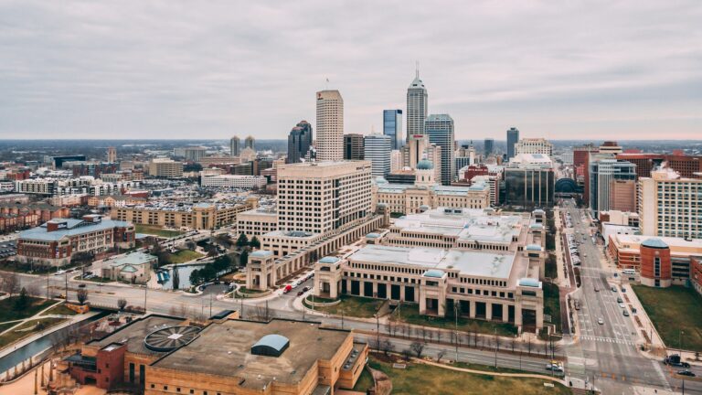 2 Midwest Century 21 brokerages combine forces