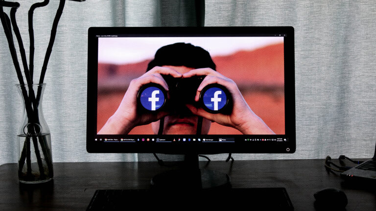 Facebook down! 4 ways to be ready next time