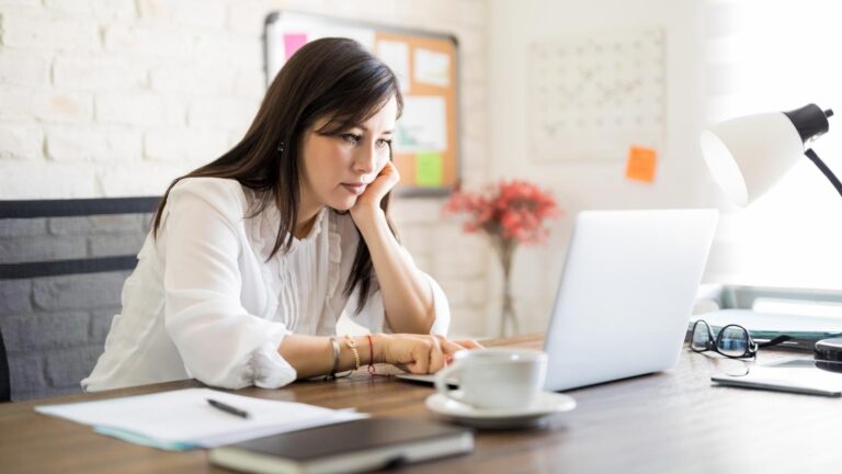 Should you buy leads? An agent and broker go head-to-head