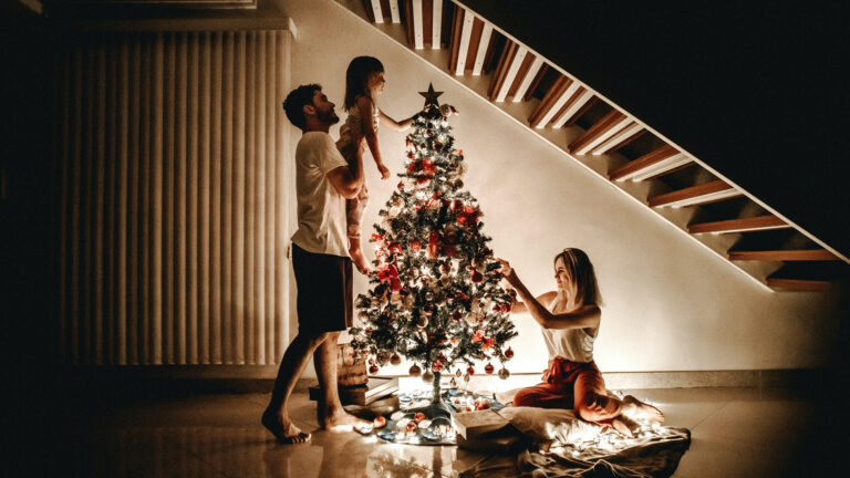 Sellers on the fence? 10 reasons they should list this holiday season
