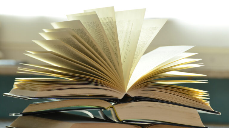 5 best marketing books for real estate agents in 2022